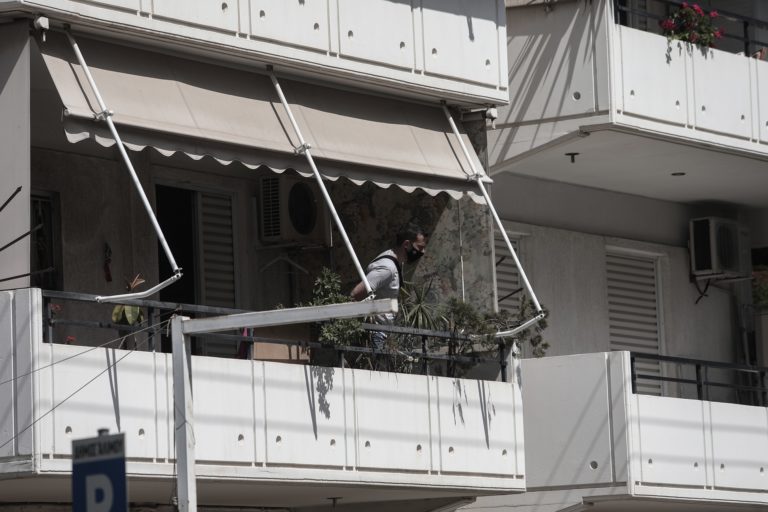 Συνελήφθη ένας 34χρονος για τους πυροβολισμούς στον Άλιμο – Ποινική δίωξη για πέντε πλημμελήματα