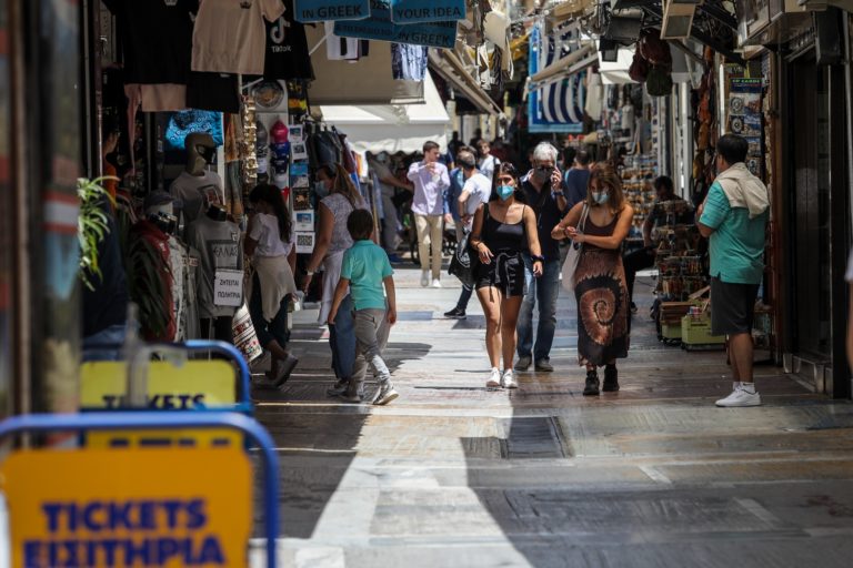 Τελευταίο Σαββατοκύριακο με απαγόρευση κυκλοφορίας – Το ισχύον ωράριο και όσα αλλάζουν από τη Δευτέρα