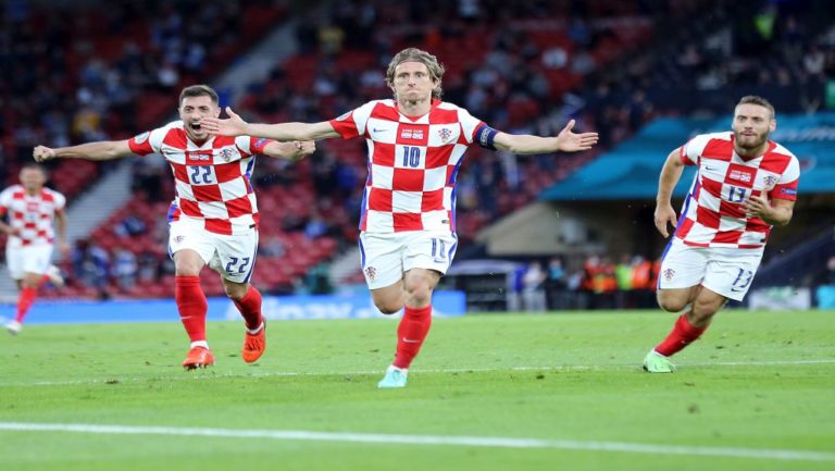 Σόου Μόντριτς και πρόκριση της Κροατίας στους «16»
