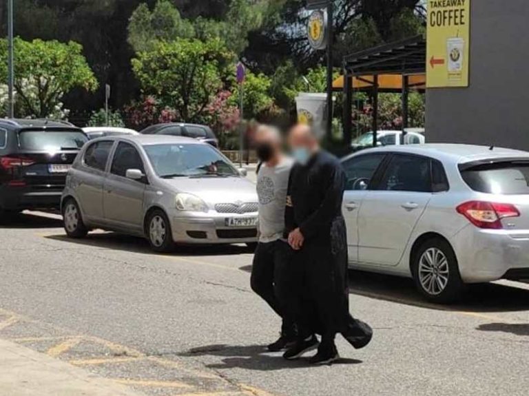 Αγρίνιο: Κοινόβιο φέρεται να είχε δημιουργήσει ο ιερέας που κατηγορείται για βιασμό