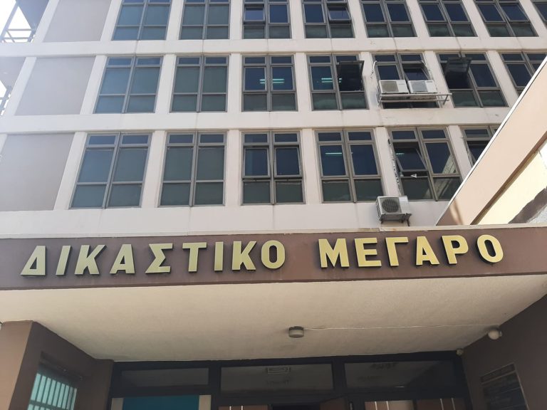 Κοζάνη: Διεκόπη η δίκη για τον θάνατο του 5χρονου Στάθη από επίθεση σκύλων