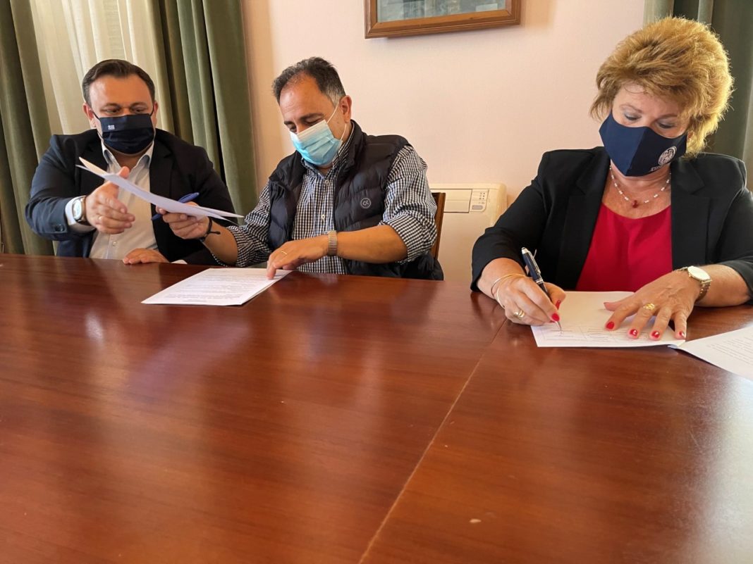 Μνημόνιο συνεργασίας για την αποκατάσταση του πρώην ΚΥΤ Μόριας Λέσβου