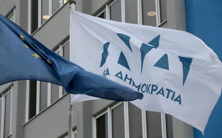 ΝΔ: Η κοινωνία απαιτεί αλήθειες και απόδοση ευθυνών για το σιδηροδρομικό δυστύχημα