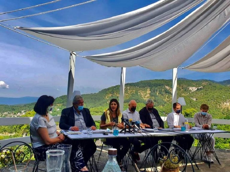 Στην Ήπειρο Αμυράς – Ζαχαράκη: Σχέδια και κονδύλια για ορεινό τουρισμό και οικοτουρισμό