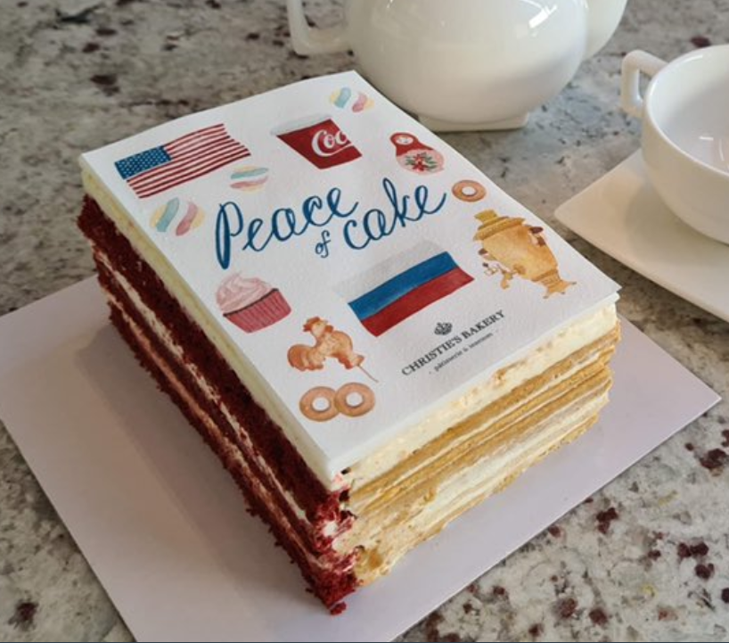 Το «Κέικ της Ειρήνης» για τη Σύνοδο Μπάιντεν-Πούτιν από μια Ελβετίδα αρτοποιό
