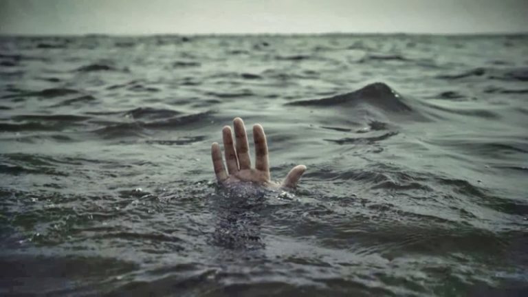 Πνίγηκε ενώ κολυμπούσε 73χρονος στα Πλατανίδια Βόλου