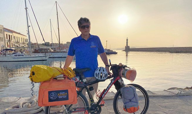 Χανιά: «Έκλεισε» 50 μέρες στο ποδήλατο ο Χανιώτης Παναγιώτης Μπαλολάκης -Διασχίζει όλη την Ελλάδα