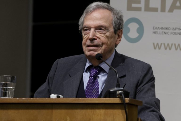 Χρ. Ροζάκης: Πολύ δύσκολο να δικαστεί ο ίδιος ο Πούτιν για εγκλήματα πολέμου (audio)
