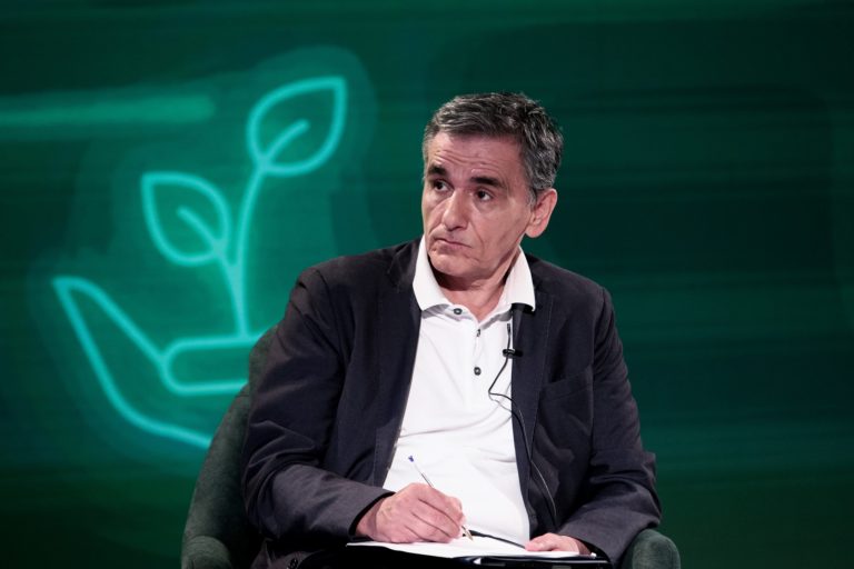 Τσακαλώτος: Νέα ηγεσία που θα λειτουργεί συλλογικά, σχέδιο που θα καταλαβαίνει ο κόσμος και θα το νιώθει κτήμα του