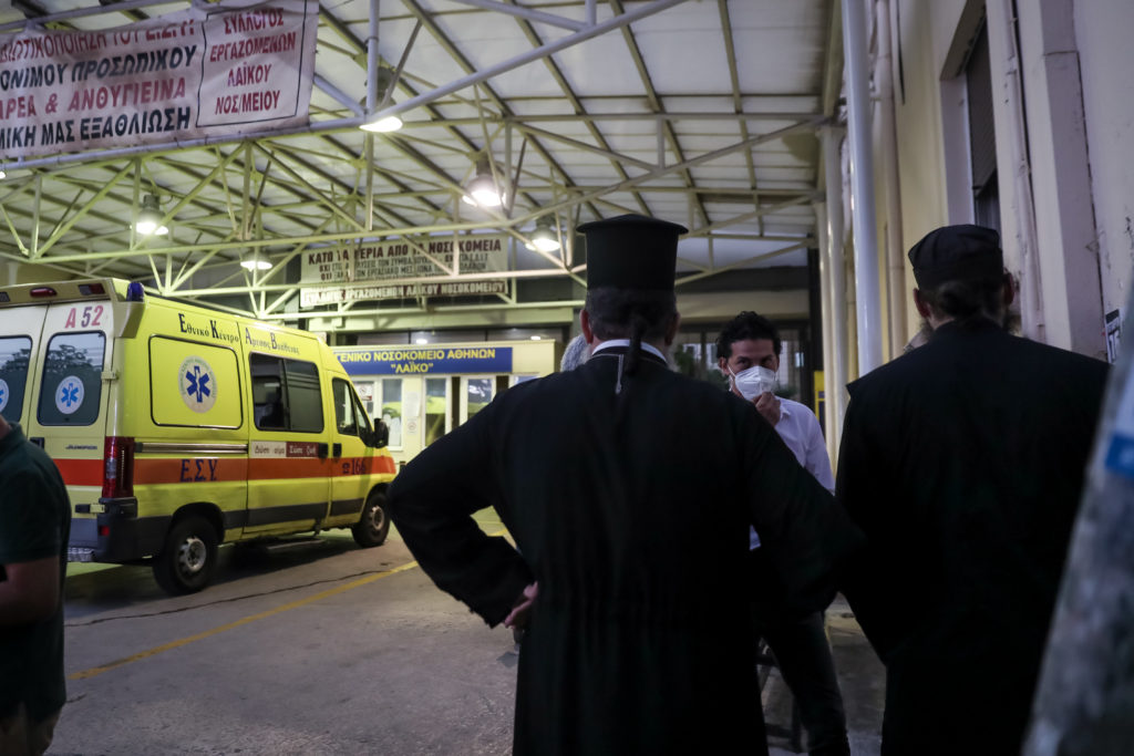 Μονή Πετράκη: Πού νοσηλεύονται τα θύματα της επίθεσης