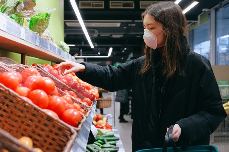 Σούπερ μάρκετ: Πού οφείλονται οι αυξήσεις τιμών που καταγράφονται σε διάφορα προϊόντα