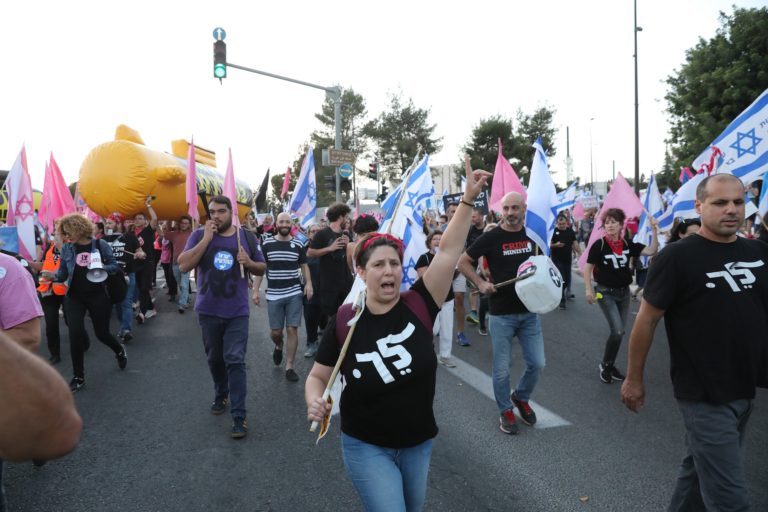 Ισραήλ: Αντίστροφη μέτρηση για το τέλος της κυριαρχίας Νετανιάχου