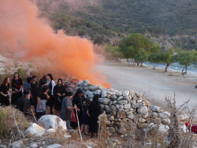 Μάνη: Τιμήθηκε η ηρωίδα Μανιάτισσα στις εκδηλώσεις για τη μάχη του Διρού