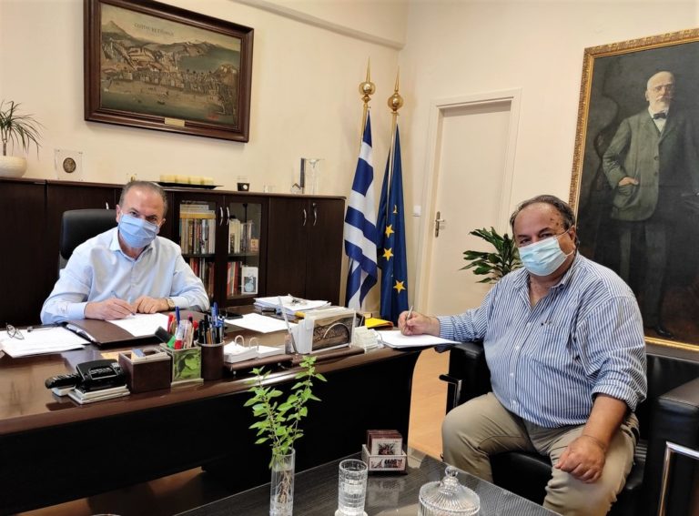 Τοποθέτηση στηθαίων ασφαλείας σε δρόμους του Δήμου Ρεθύμνου