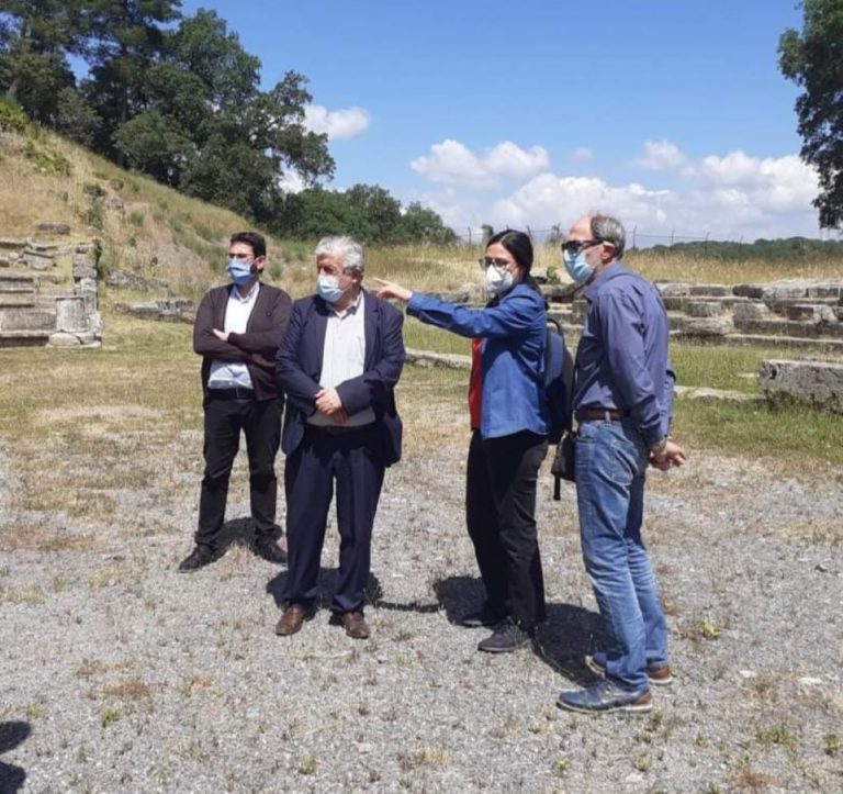 Συνάντηση του δημάρχου Μεγαλόπολης με τον προϊστάμενο της Εφορείας Αρχαιοτήτων Αρκαδίας