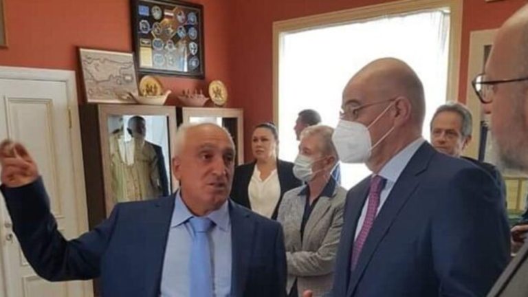 Ο Πρόεδρος του Ελληνικού Συλλόγου Γκελεντζίκ, Ασλατόν Σολάχωφ στη “Φωνή της Ελλάδας”