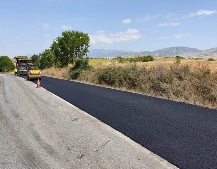 Σέρρες: Επίβλεψη εργασιών αποκατάστασης οδοστρώματος