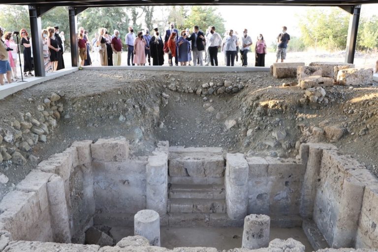 Εγκαινιάστηκε το Αρχαιολογικό Πάρκο της Νεκρόπολης Αιγών – Το 2022 το νέο Μουσείο Βεργίνας