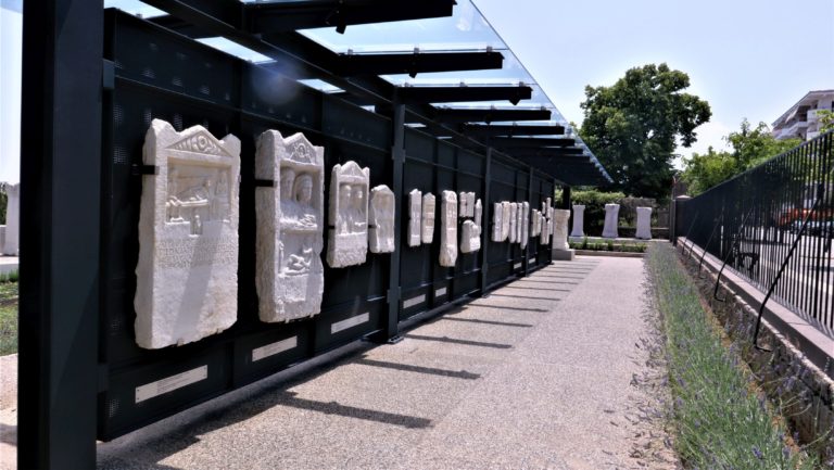 Εγκαινιάζεται το αρχαιολογικό πάρκο της Νεκρόπολης των Αιγών και της Βασιλικής ταφικής Συστάδας «των Τημενιδών»