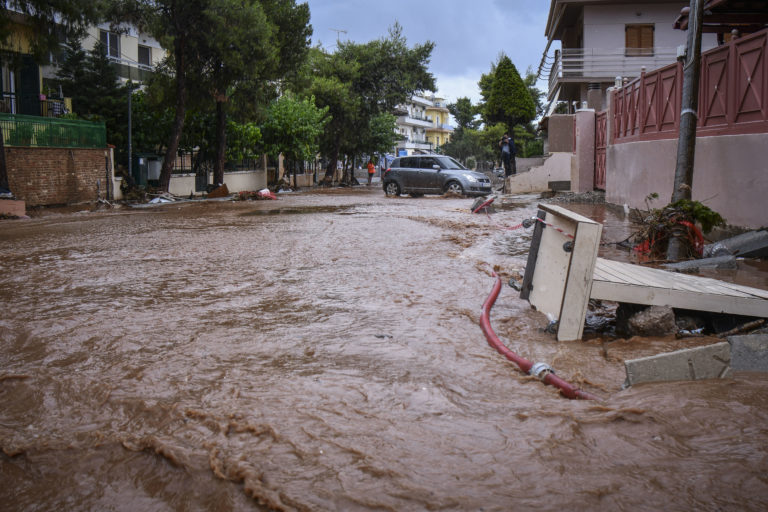 Δικαστική απόφαση για Μάνδρα: “Aπό πλευράς ηθικής το Δημόσιο και η Περιφέρεια πρέπει να συμμορφωθούν”