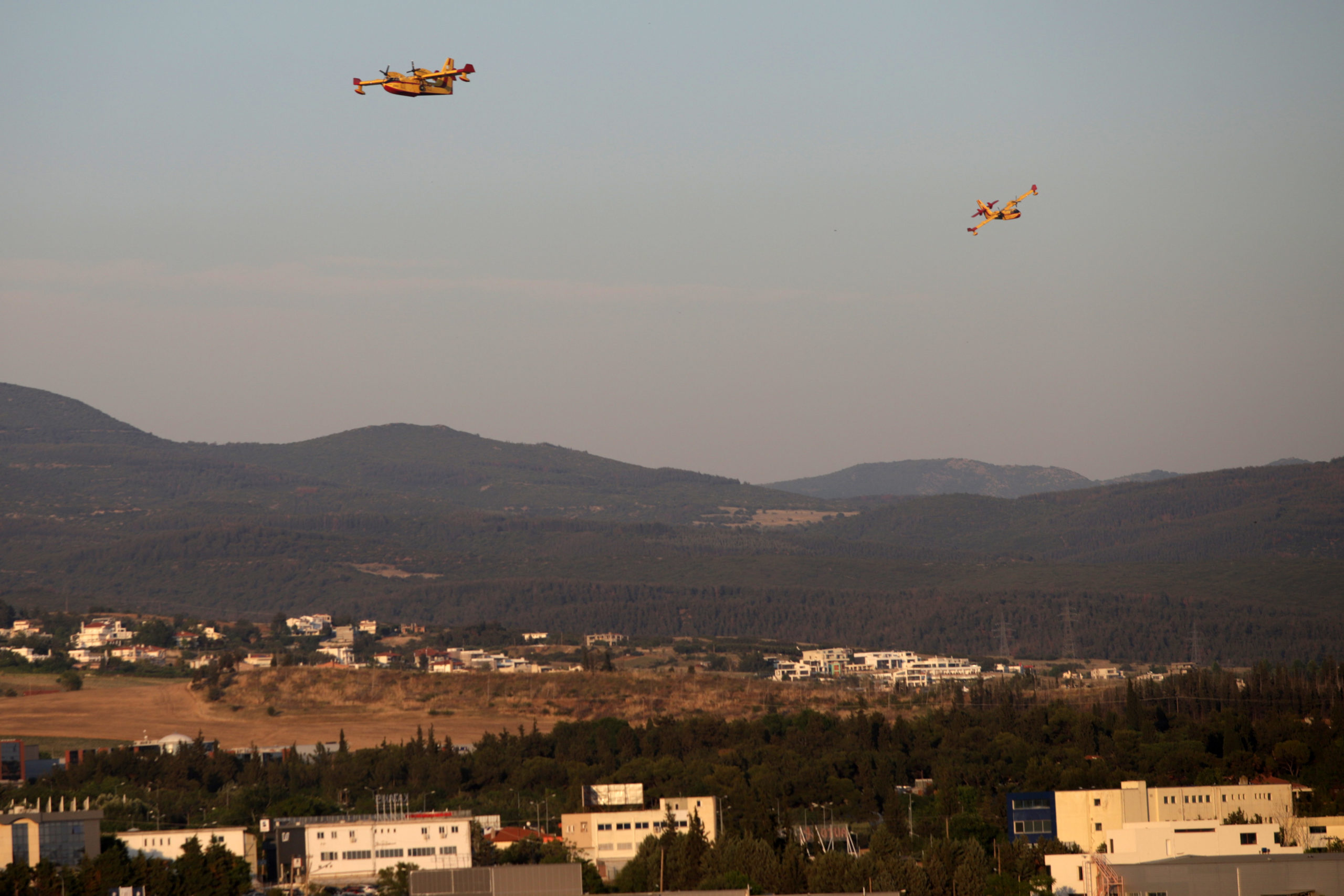 Φωτιά στην Πάτρα: Εκκενώνεται η κοινότητα του Σουλίου ...