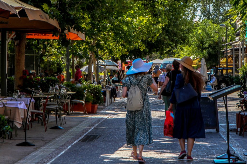 ΣΕΛΠΕ: Χωρίς διακοπές ένας στους δύο καταναλωτές – Βλέπουν οικονομική κρίση ως το 2022
