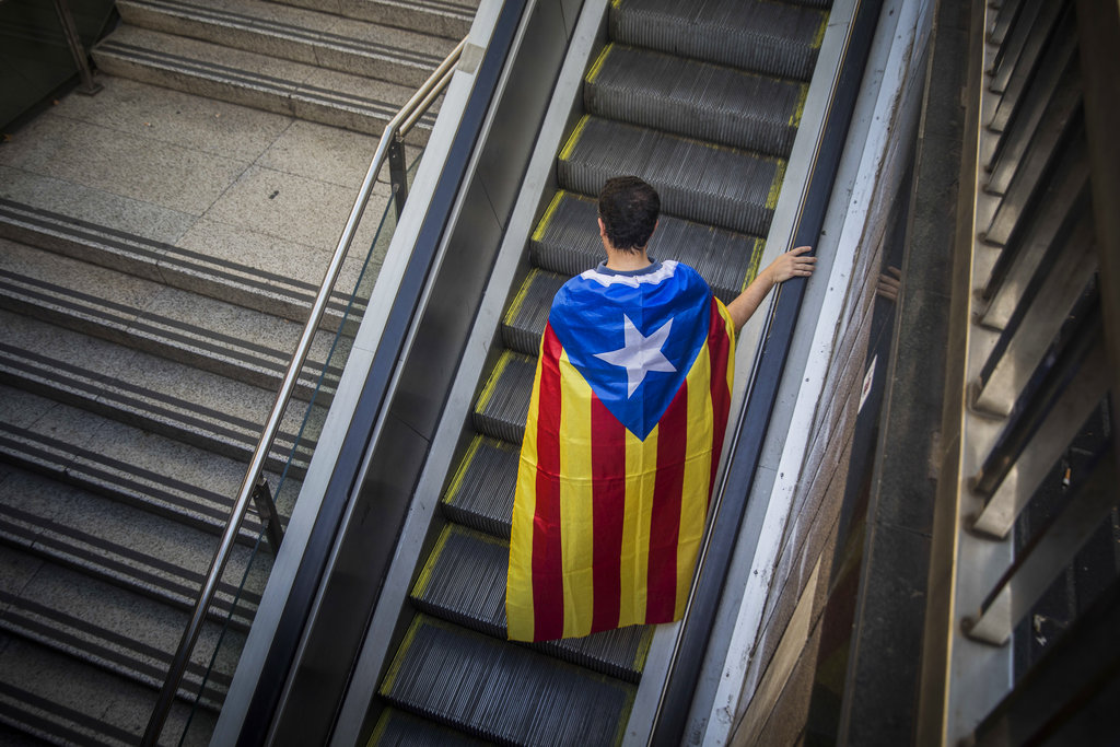 Ισπανία: Η Καταλονία επαναφέρει τα περιοριστικά μέτρα για να φρενάρει την  εκθετική αύξηση των κρουσμάτων