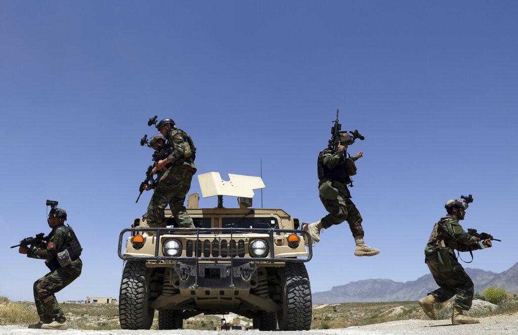 Αφγανιστάν: Ο στρατός ανέκτησε τον έλεγχο τμήματος στη δυτική επαρχία Χεράτ – Πάνω από 100 ταλιμπάν νεκροί