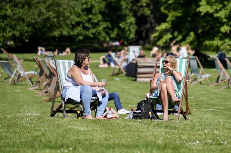 Βρετανία: Έως τις 26 Ιουλίου ξεκινούν τα ταξίδια χωρίς καραντίνα για τους εμβολιασμένους