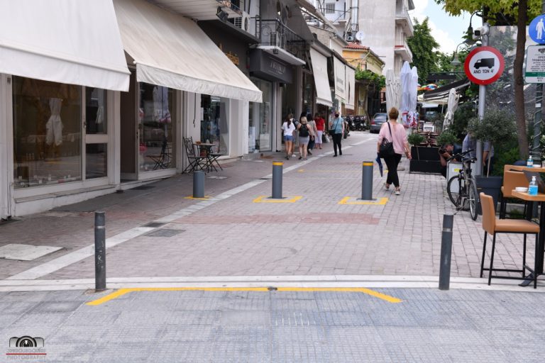 Λάρισα: Ελεγχόμενη από την Κυριακή η πρόσβαση οχημάτων στους πεζοδρόμους