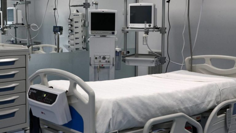 Υπ. Υγείας: Συμφωνία με 5 ιδιωτικές κλινικές για τη διάθεση κλινών Covid και non Covid σε Β. Ελλάδα & Θεσσαλία
