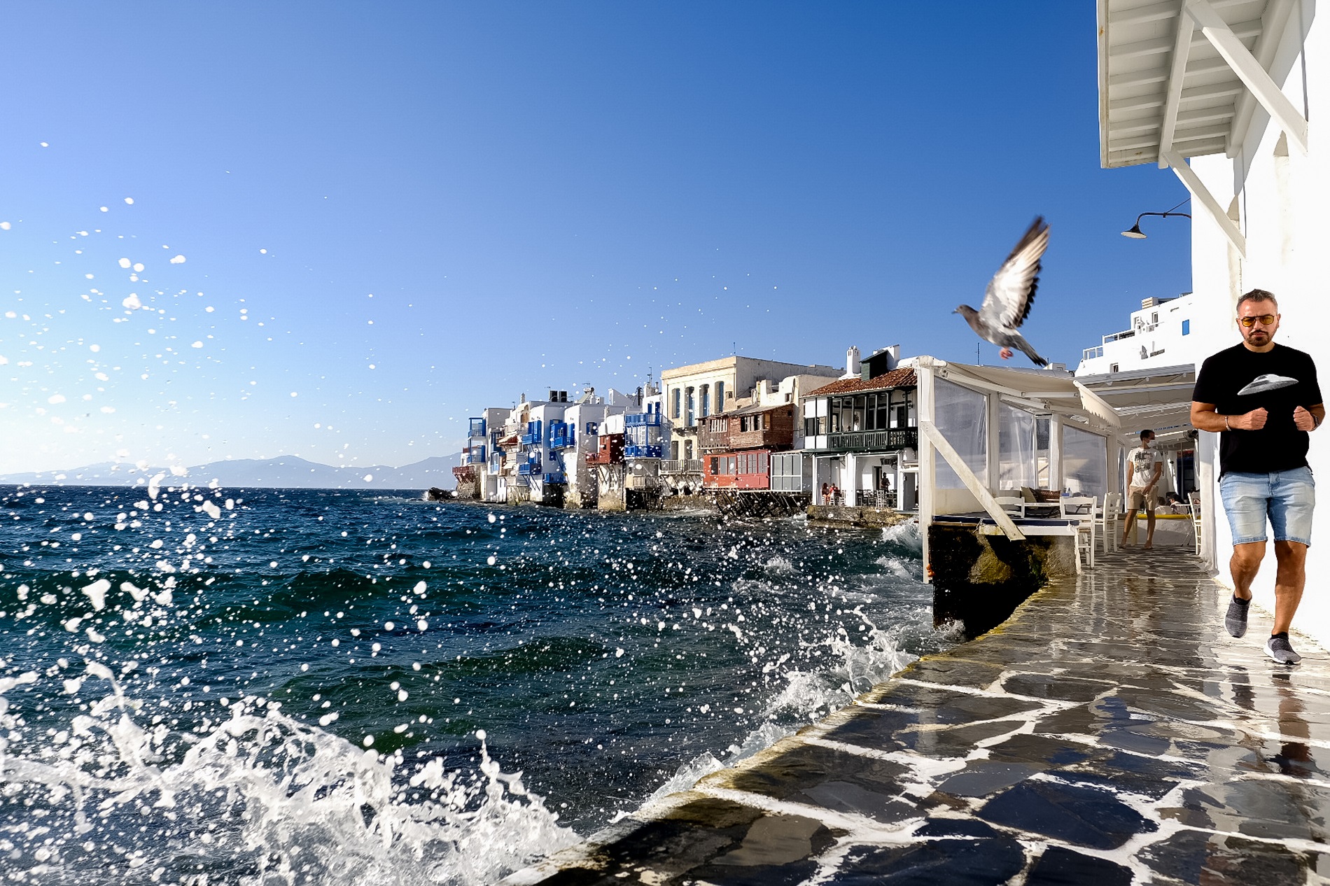 ΑΑΔΕ: Beach restaurant στη Μύκονο λειτουργούσε με αδήλωτες ταμειακές μηχανές