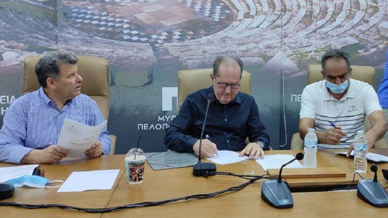 Έργα 1,6 εκ. ευρώ στη Μεσσηνία υπέγραψε ο περιφερειάρχης Παναγιώτης Νίκας