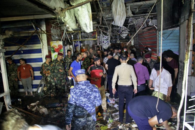 Ιράκ: Τουλάχιστον 31 νεκροί, πάνω από 50 τραυματίες σε βομβιστική επίθεση στη Σαντρ Σίτι