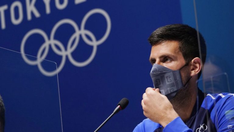 Τζόκοβιτς: «Yποψήφιος για μετάλλιο ο Τσιτσιπάς, παράξενα χωρίς Ναδάλ-Φέντερερ»
