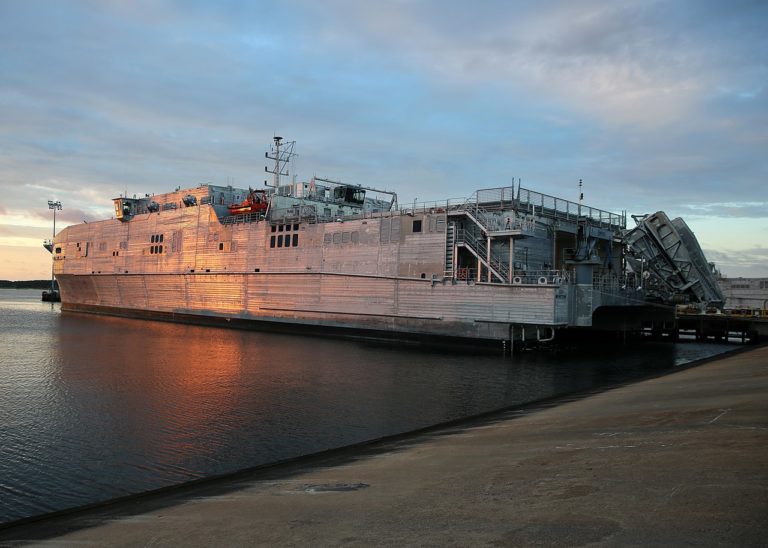 Το αμερικανικό πολεμικό πλοίο USNS Yuma κατευθύνεται προς τη Μαύρη Θάλασσα – Θα λάβει μέρος στην άσκηση Sea Breeze