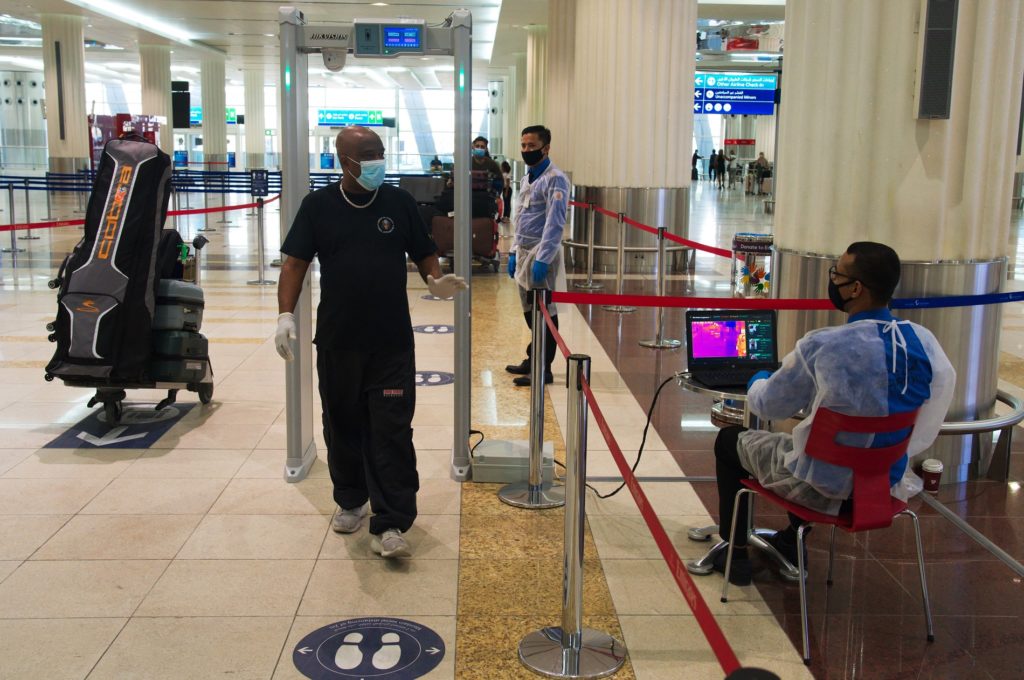 Τα Ηνωμένα Αραβικά Εμιράτα απαγορεύουν την είσοδο σε ταξιδιώτες από Ινδονησία και Αφγανιστάν από τις 11 Ιουλίου