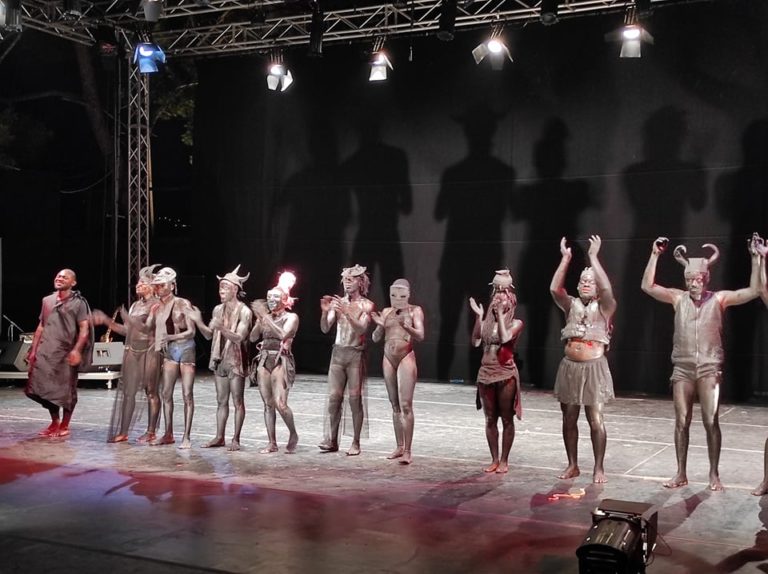 Η ομάδα Q Dance από το Λάγος της Νιγηρίας έριξε αυλαία στο 27ο Διεθνές Φεστιβάλ Χορού Καλαμάτας