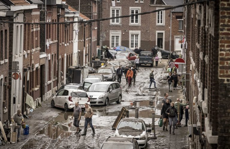 Στο έλεος νέων καταστροφικών πλημμυρών το Βέλγιο