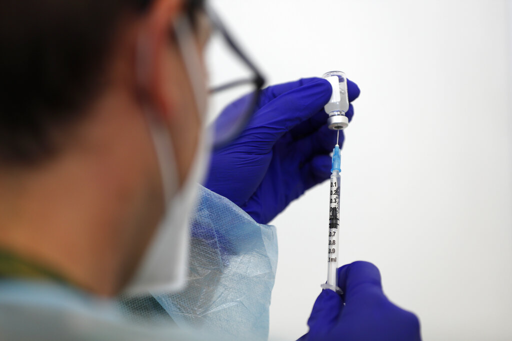 Κορονοϊός: 8 στους 10 ενήλικες έχουν λάβει τουλάχιστον μία δόση εμβολίου, σύμφωνα με τον Πρωθυπουργό του Βελγίου