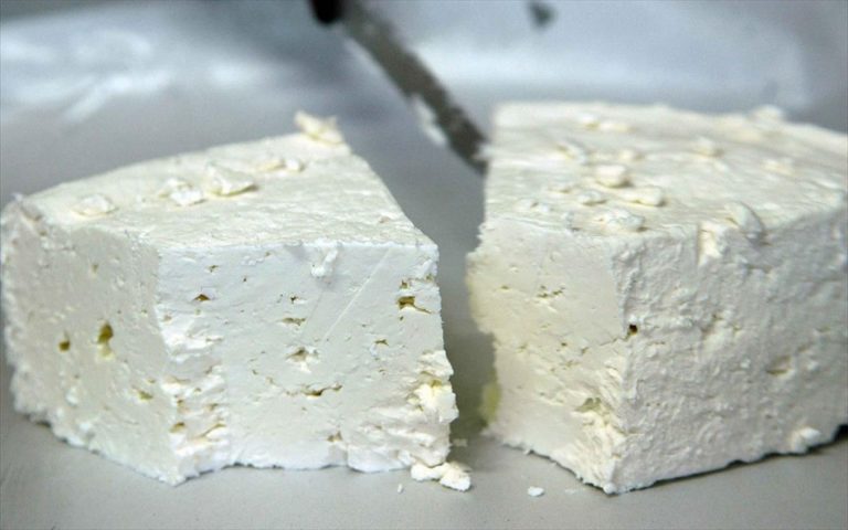 Παραπέμπουν στη Δικαιοσύνη εταιρεία για «ελληνοποίηση» 7,7 τόνων βουλγάρικου πρόβειου τυριού – Το πουλούσαν ως φέτα