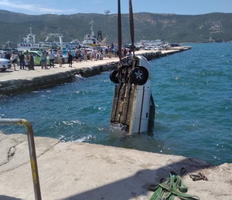 Ηγουμενίτσα: Στη θάλασσα κατέληξε ΙΧ αυτοκίνητο