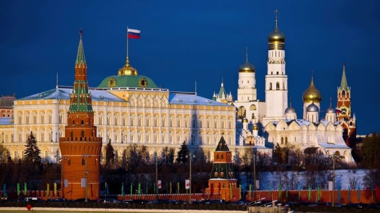 Κρεμλίνο: Εγγυήσεις ότι το ΝΑΤΟ δεν θα διευρυνθεί προς ανατολάς ζήτησε η Μόσχα στη συνομιλία Πούτιν-Μπάιντεν