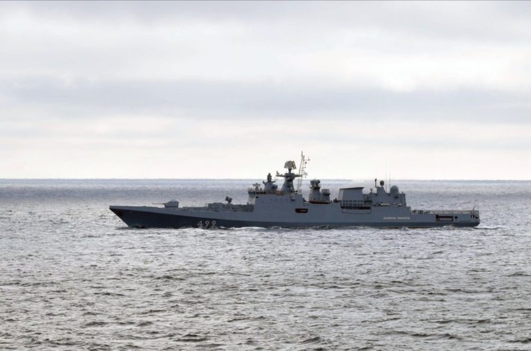 Στήριξη της Γαλλίας προς τη Βρετανία για το ναυτικό συμβάν με τη Ρωσία στη Μαύρη Θάλασσα