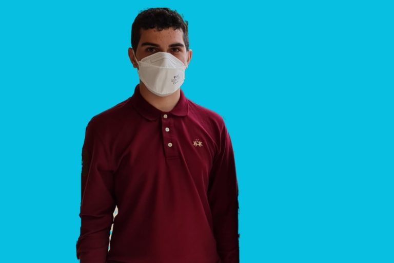 17χρονος στο Πρώτο: Γιατί θέλω να είμαι από τους πρώτους που θα εμβολιαστούν (audio)