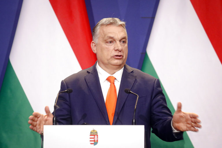 Β. Όρμπαν: Νομικός χουλιγκανισμός η διαδικασία επί παραβάσει που κίνησε εναντίον της Ουγγαρίας η Κομισιόν για τους ΛΟΑΤΚΙ
