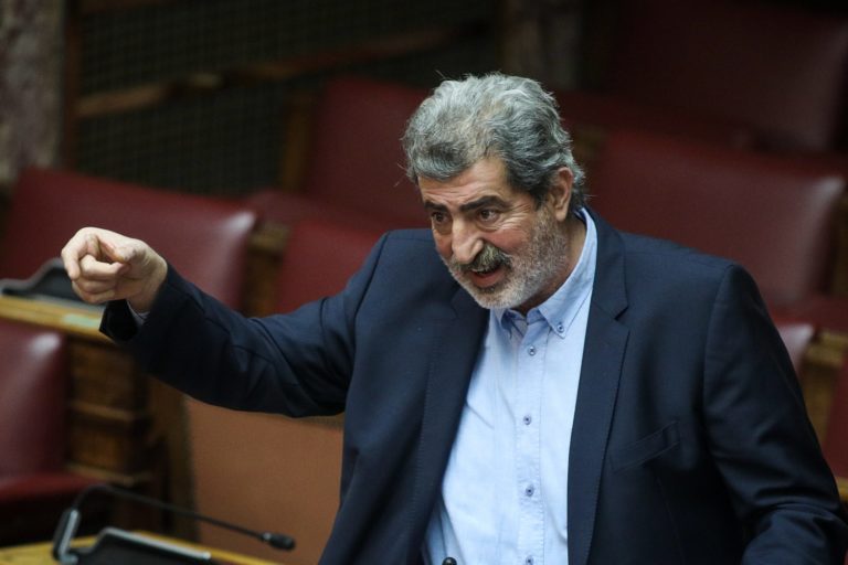«Την προβοκάτσια πολλοί εζήλεψαν, το παρακράτος ουδείς» λέει ο ΣΥΡΙΖΑ — «Τσίπρας, Πολάκης & Βαξεβάνης ένα και το αυτό» λέει η ΝΔ