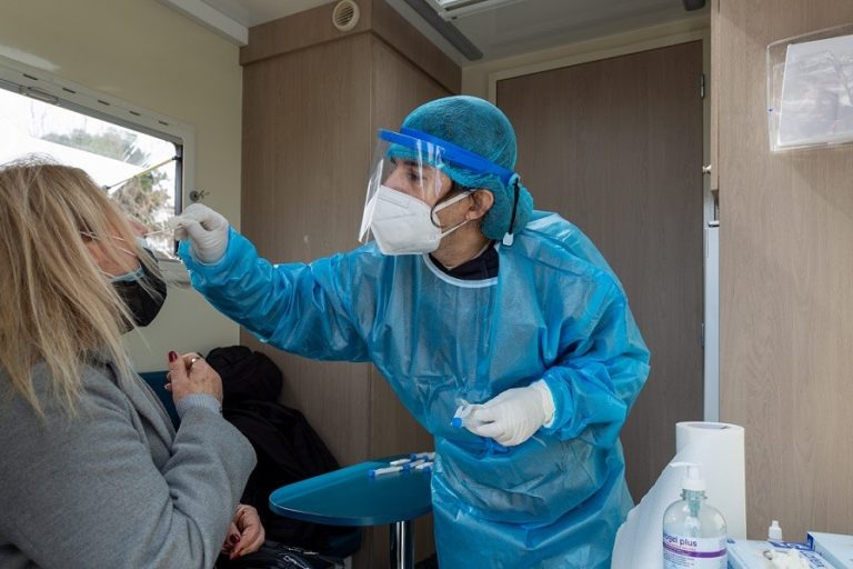 ΕΟΔΥ: Πού θα γίνονται δωρεάν rapid tests την Κυριακή 18/7