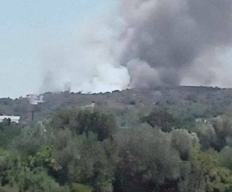 Φωτιά στην περιοχή Θολού στην Ρόδο