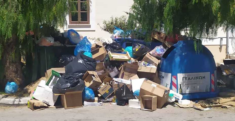 Στη Βουλή φέρνει το ΚΚΕ το θέμα με τα σκουπίδια της Ρόδου